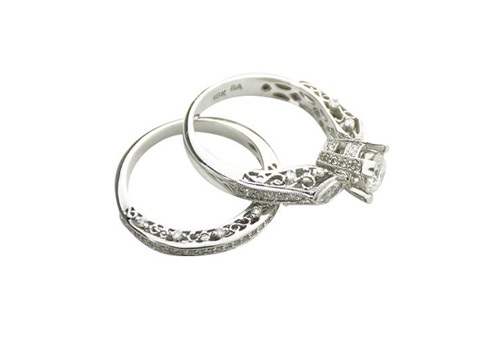 18KT White Gold Engagement & Wedding Ring Set